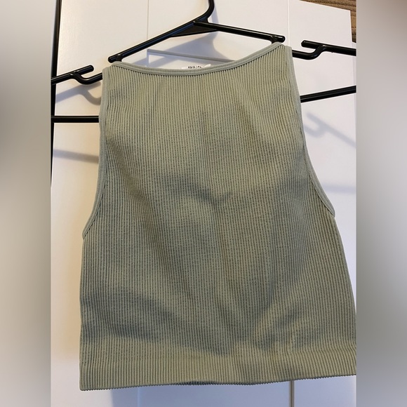 Tank top - Picture 1 of 2